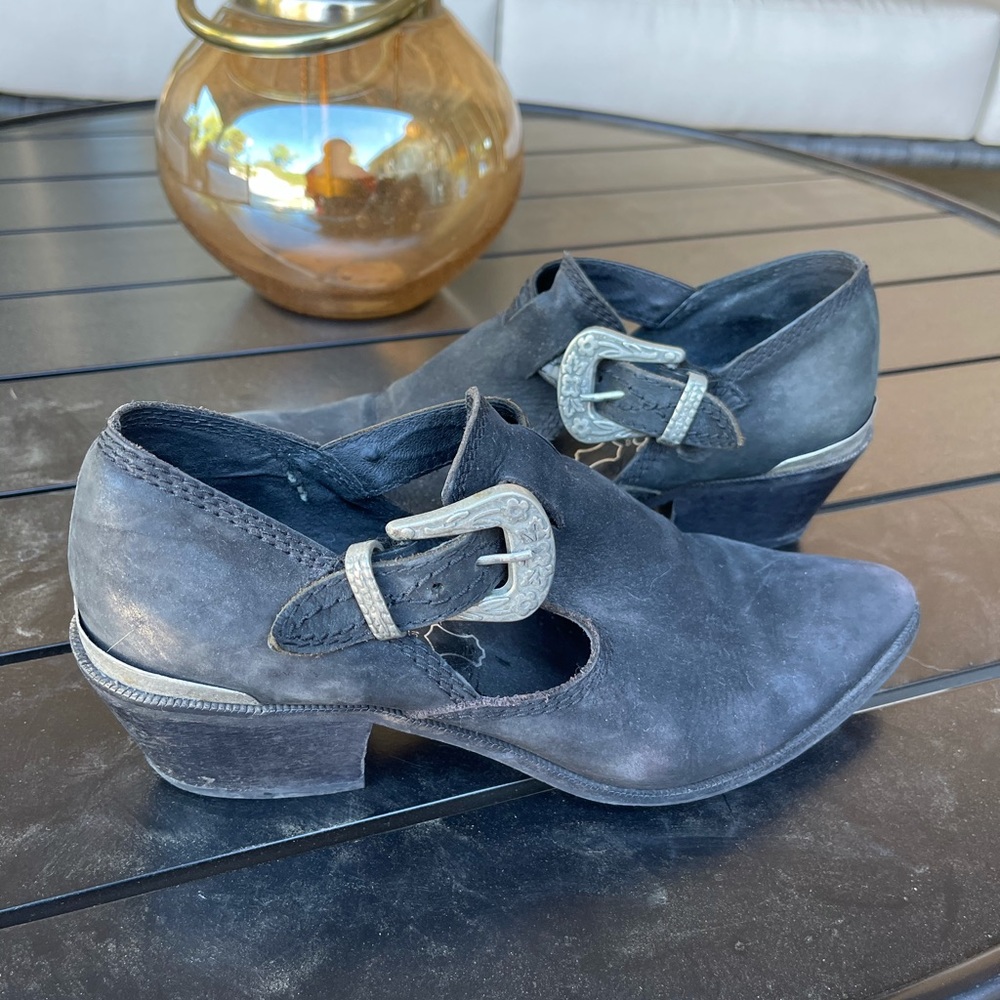 Worn in for a true vintage look